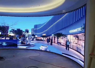 HD P4 Desain Melengkung SMD Shopping Mall Tampilan LED Umur Panjang