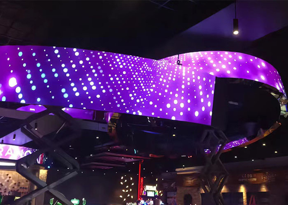 UHD P1.538 Indoor AD Layar LED Lembut Melengkung Dengan Kecerahan Tinggi