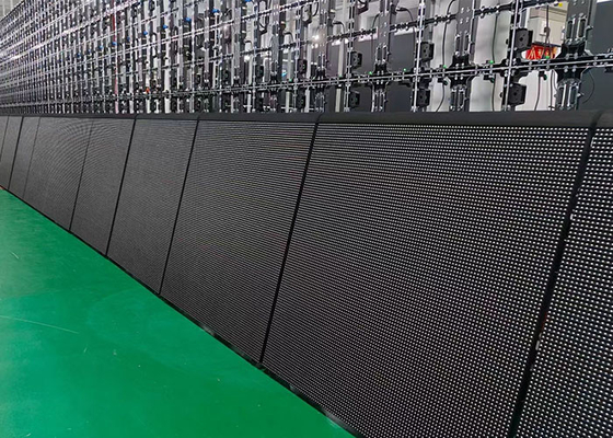 Lapangan Olahraga Waterproof LED Display Cahaya Tinggi Desain anti tabrakan