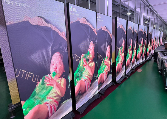 640*1920mm p1.86 Poster LED Display Pabrik Pasokan Indoor Billboard