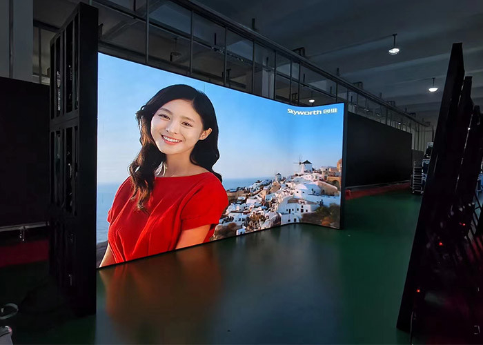 Tingkat Refresh Rate Tinggi Led Curved Screen P2.5 P3 Indoor Untuk Pemodelan Khusus